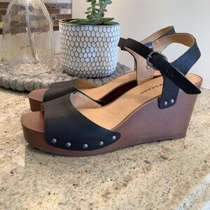 Lucky Brand Black Leather Studded Wedge Sandals “Zashti” Size 8.5